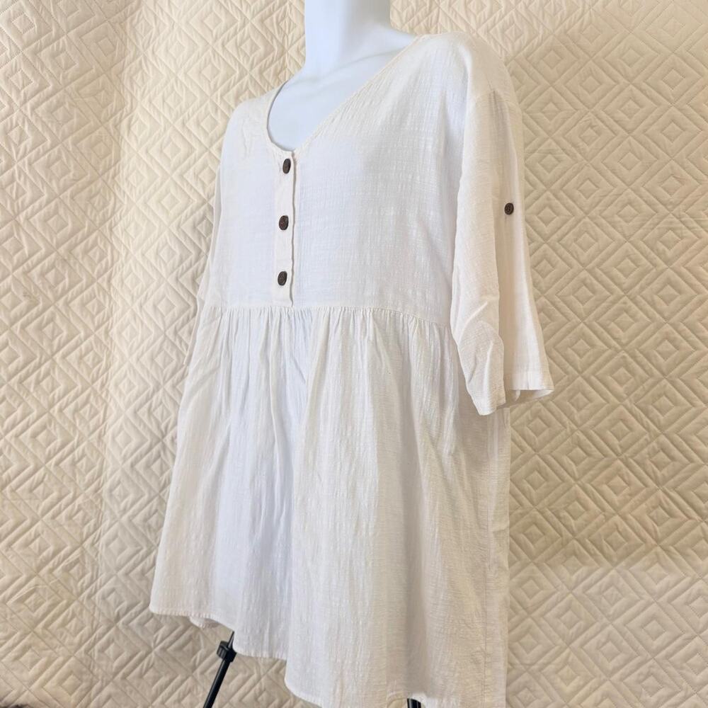 White linen cover up size M roomy with sleeve roll tab beach vacation summer